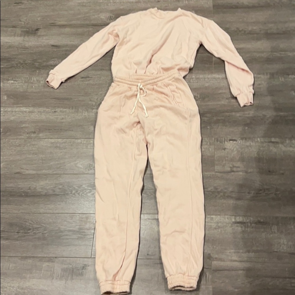 Brandy Melville sweater shirt and sweater pants